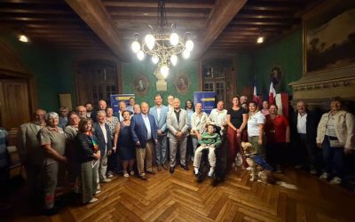 Remise de chĂšque avec le Lions Club d’Etampes